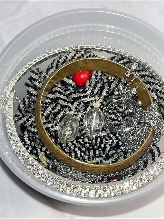 Jewelry - Mystery Jewelry Jar D424